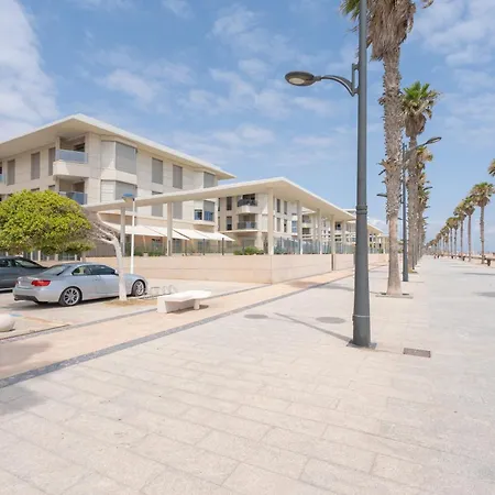 Seaside Modern Flat Apartment *