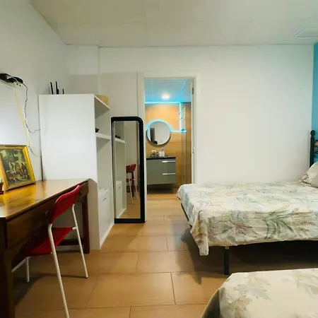 Privatunterkunft Mirador 5 Del Mercado - Con Bano Privado En El Centro De La Ciudad Vella
