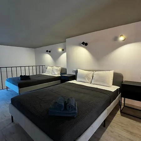 Melia Y Fuster 23c 4*