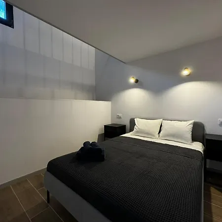 Melia Y Fuster 23c Walencja