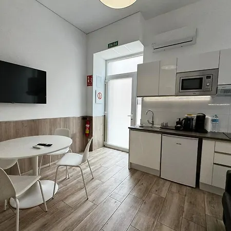 Rodrigues 15 Aparthotel 4*