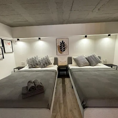 Aparthotel Cervero 24a Valencie