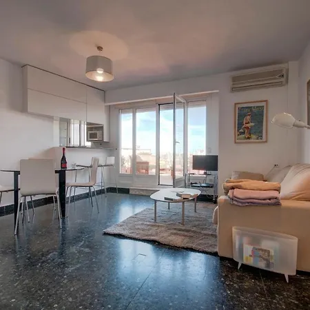 Beds & Breaks Gimenez Apartment