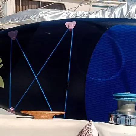 Velero Whimsy ספינת מלון ולנסיה