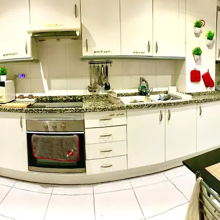 Apartamento Compartido Con Vista Al Puerto Quarto em Acomodações Particulares Valência