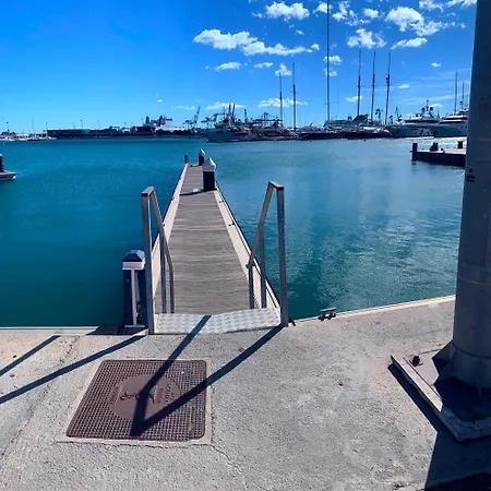 Apartamento Compartido Con Vista Al Puerto * 瓦伦西亚