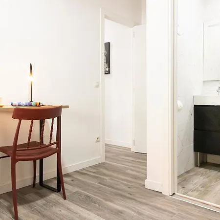 Singularstays Padre Urbano Daire *