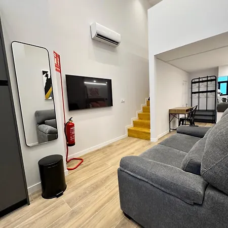 Apartment Loft Accommodative B Valencia