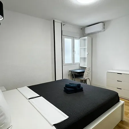 Mestre Valls 13 * Valencie