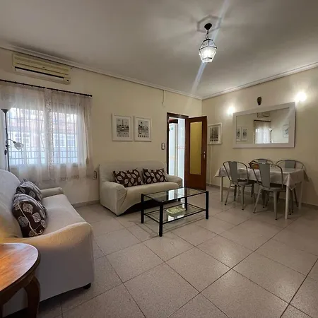 Apartamento Con 5 Camas Playa 1min Con Wi-fi Alta Velocidad Patio Y Terraza *