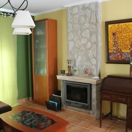 La Casa Del Olivo En Montserrat -