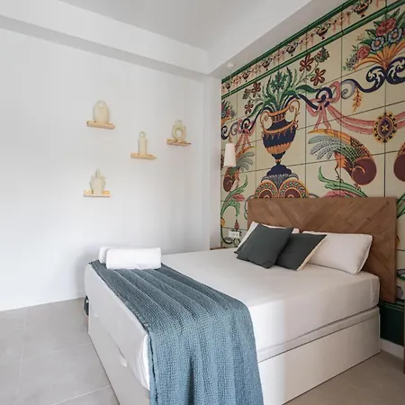 Florit Flats - Stylish Ceramic With Free Bicycles By The Joaquin Sorolla Station *