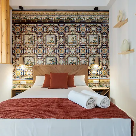 アパート Florit Flats - Stylish Ceramic With Free Bicycles By The Joaquin Sorolla Station バレンシア