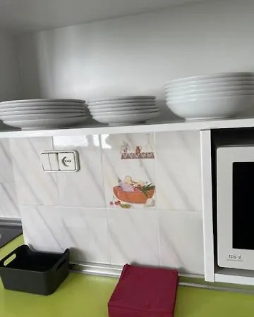 Ubytování v soukromí Tranquila Y Centrica Matrimonio En Vivienda Compartida *