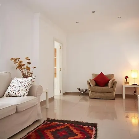 Ruzafa, 110m2, Brigth, Conditioned Air
