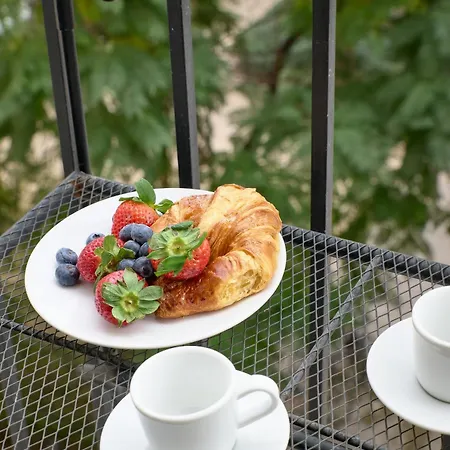 Soleado En Plaza Del Carmen