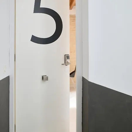 Soleado En Plaza Del Carmen * Валенсия