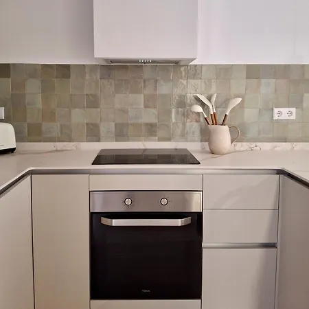 Apartamento Bonito De 2 Cerca De La Estacion Joaquin Sorolla