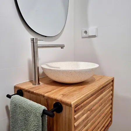 Bonito De 2 Cerca De La Estacion Joaquin Sorolla * Valencia