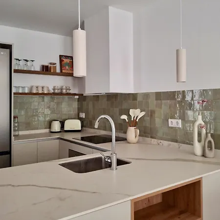 Apartamento Bonito De 2 Cerca De La Estacion Joaquin Sorolla *