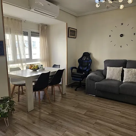Quarto em Acomodações Particulares Comoda Y Acogedora Habitacion En Valência