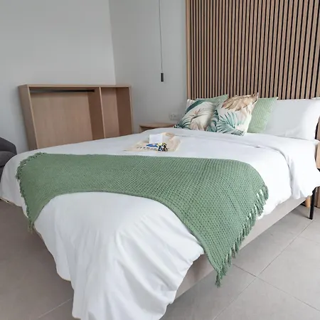 Dorm4you Arena Family 13 Aparthotel 4*