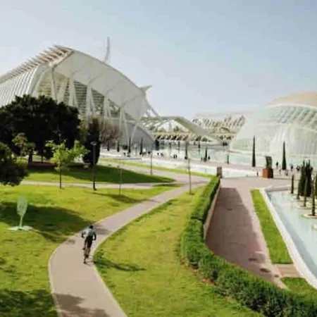 Apto Ruzafa Patio Center Science Oceanografic Валенсия