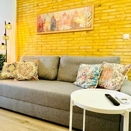 Apartamento Dorado Cabanyal - Luxury Beachside Charm