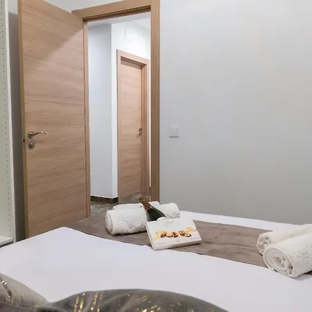 Turistico Lux Center *