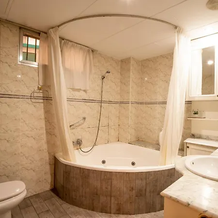 La Casa De Lili Acerca De Palacio De Musica Apartament *