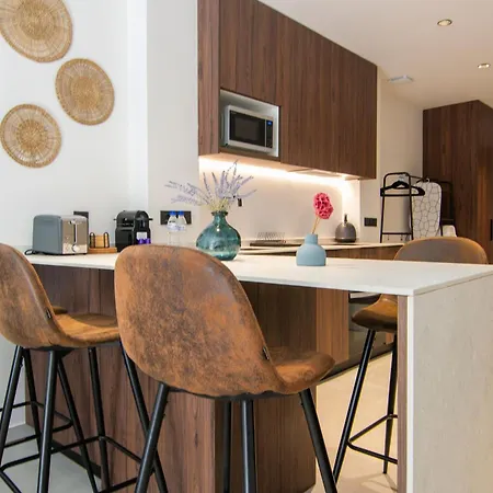 Vlc Host - Luz Casanova *