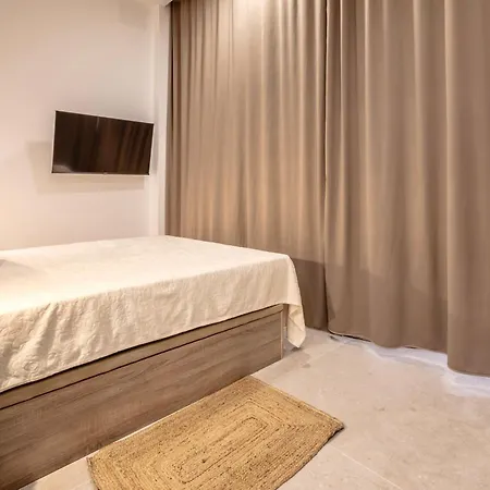 Apartment чудовий новий лофт поруч з містом наук