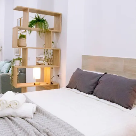 La Brisa Lofts *