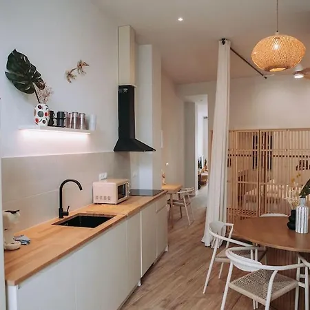 Junto A Ruzafa Valencia