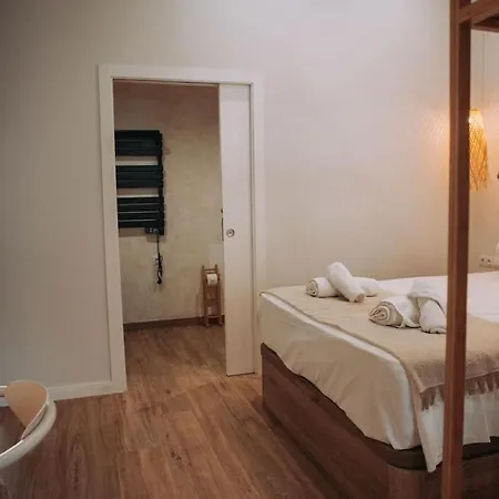 Junto A Ruzafa Valence