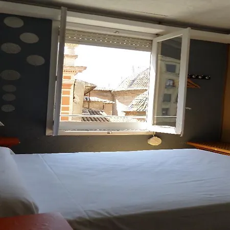 Hostal Russafa Youth *
