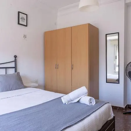 Cardenal 5 Homestay Valencia