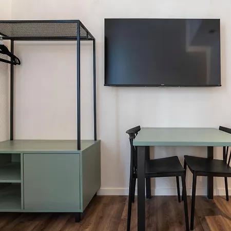 Vlc Host - Reina 168 Valence