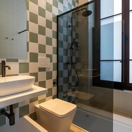 Otel Vlc Host - Reina 168