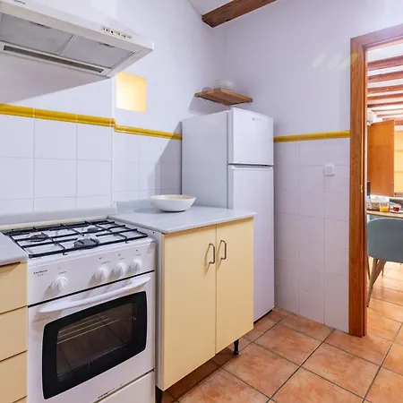 Travel Habitat Plaza Del Pilar. Appartement
