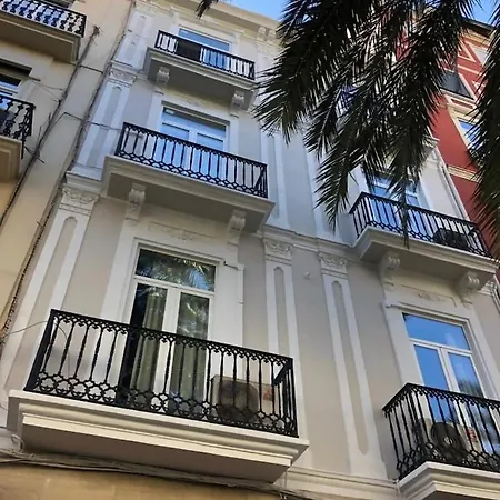 Апартаменты Precioso Atico En Pleno Centro De Валенсия