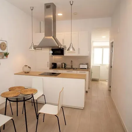 Acogedor Frente A Torres De Serrano Апартаменты *