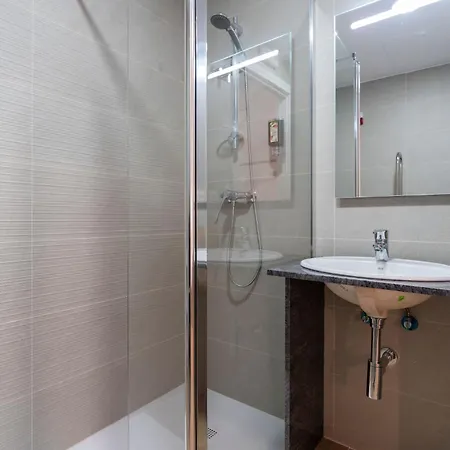 Vlc Host - Ausias March アパート *