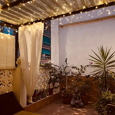 Location Center Has An Independent Courtyard *