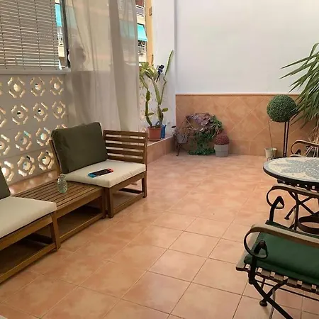 Location Center Has An Independent Courtyard Valencia