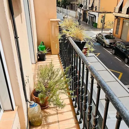 Location Center Has An Independent Courtyard Apartment