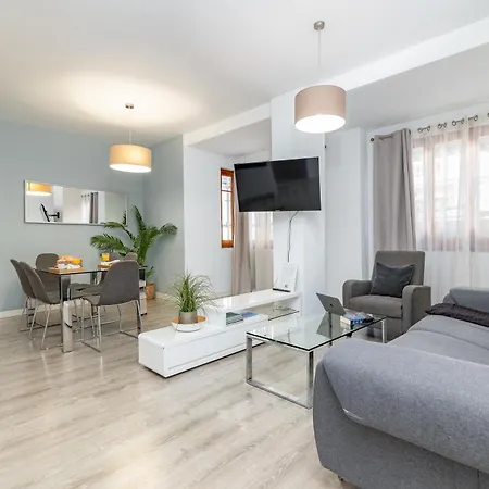 Travel Habitat Ayuntamiento شقة