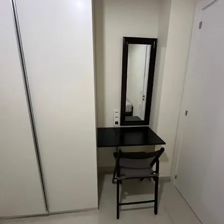 Modern In Heart Of Apartman *