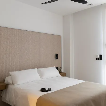 Demetrio By Alma バレンシア