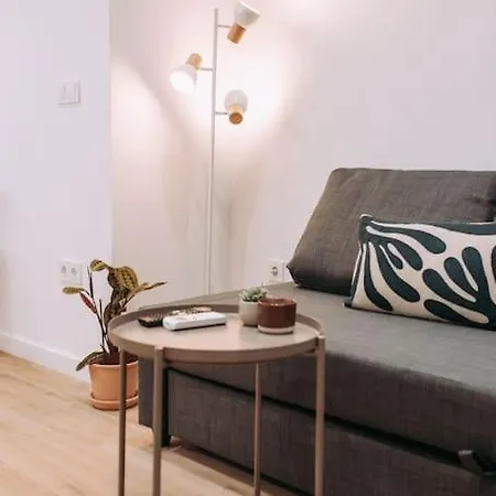 Nuevo Y Moderno Loft En Amistat Apartment *